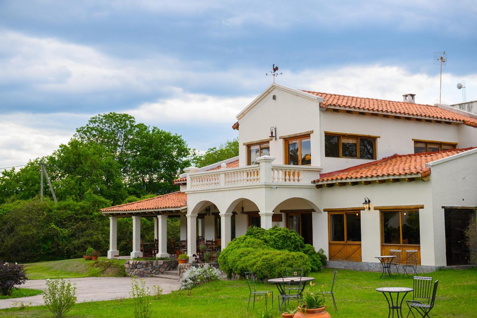 Hosteria La Caldera Exterior photo