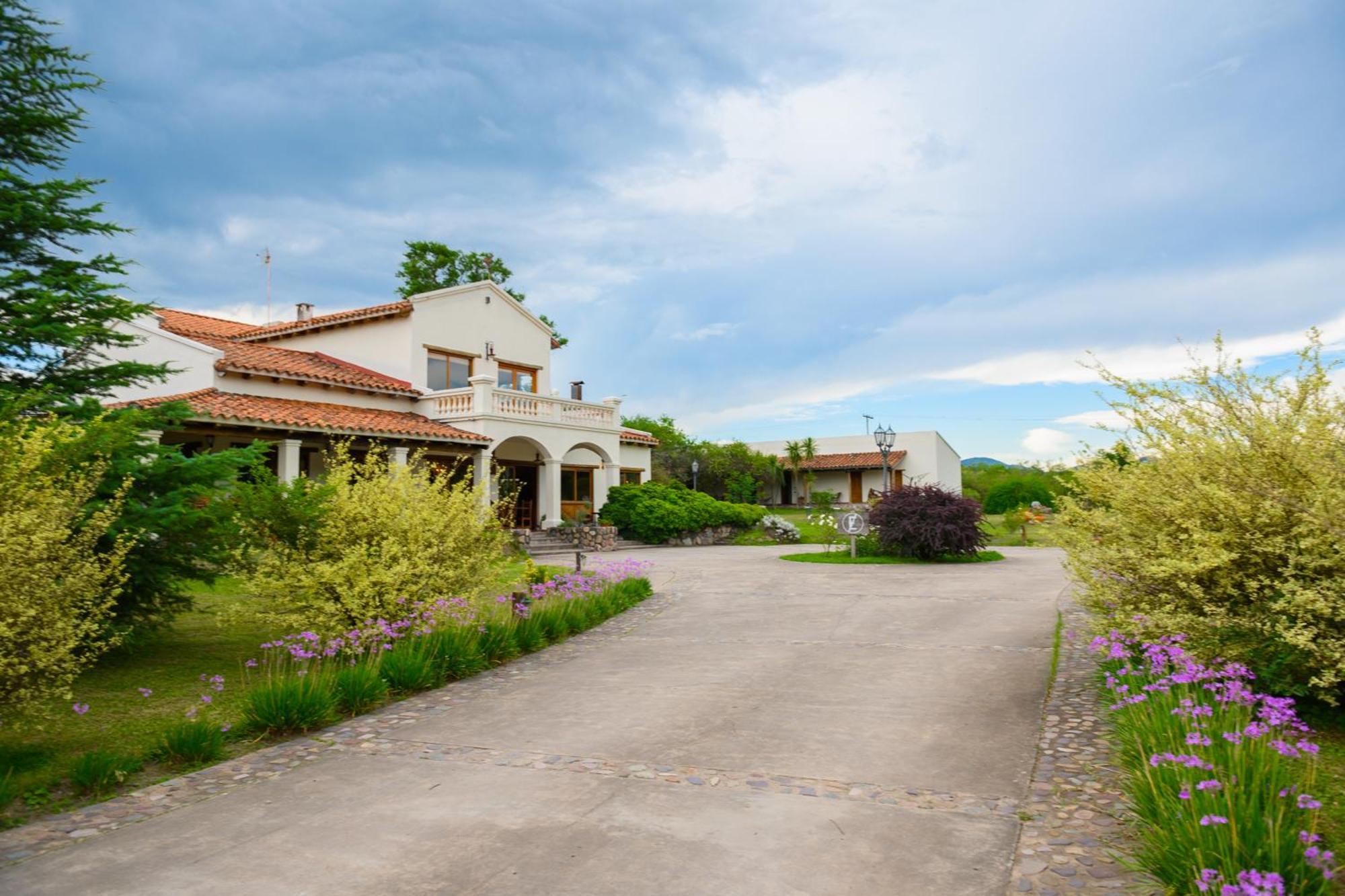 Hosteria La Caldera Exterior photo